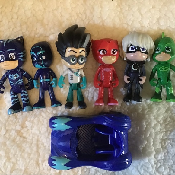 Other - PJ MASKS figurines and car lot of 7 toys